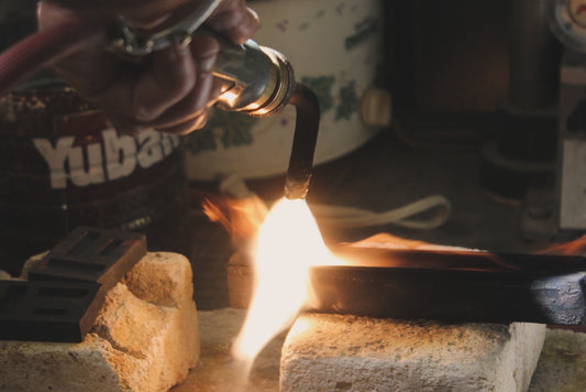 Gold Under Fire: Melting Down Metal in a Market That Won’t Sit Still