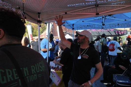 Kush Stock Bazaar: We Pulled Up, Sold Out, and Turned the Heat All the Way Up