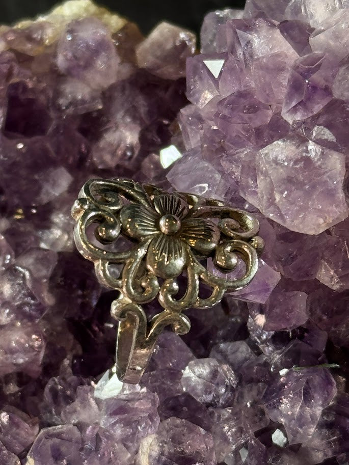 Vintage Bloom Ring -- Solid Silver