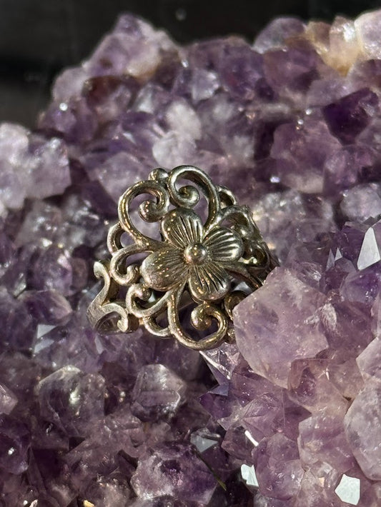 Vintage Bloom Ring -- Solid Silver