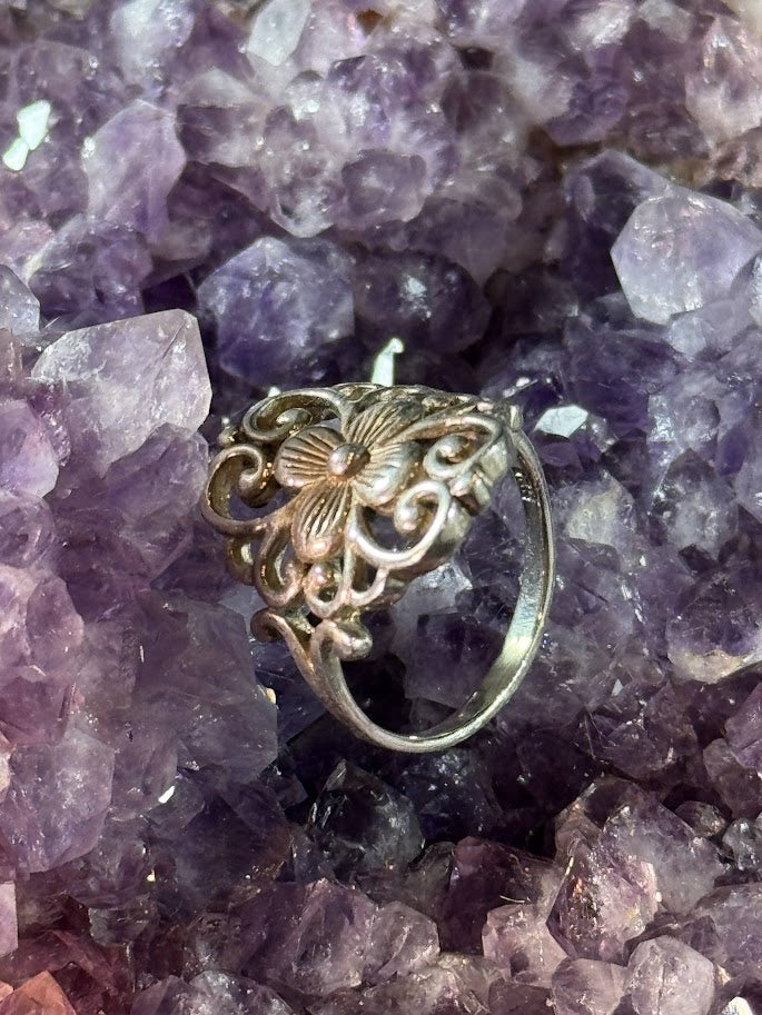 Vintage Bloom Ring -- Solid Silver