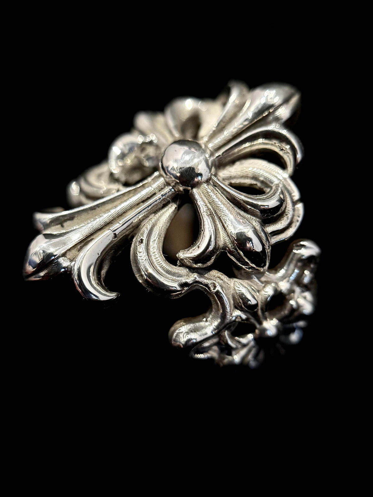 Sterling silver Fleur-de-Lis cross ring · Lukali & Co