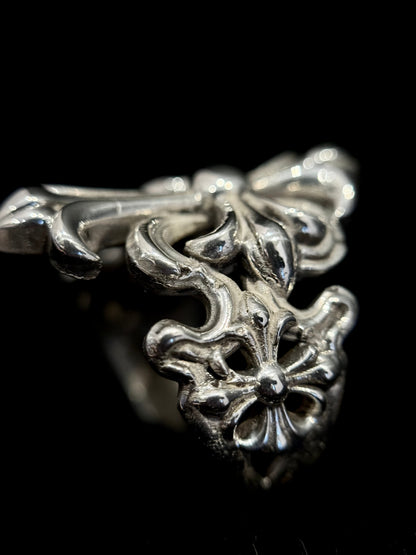 Sterling silver Fleur-de-Lis cross ring · Lukali & Co
