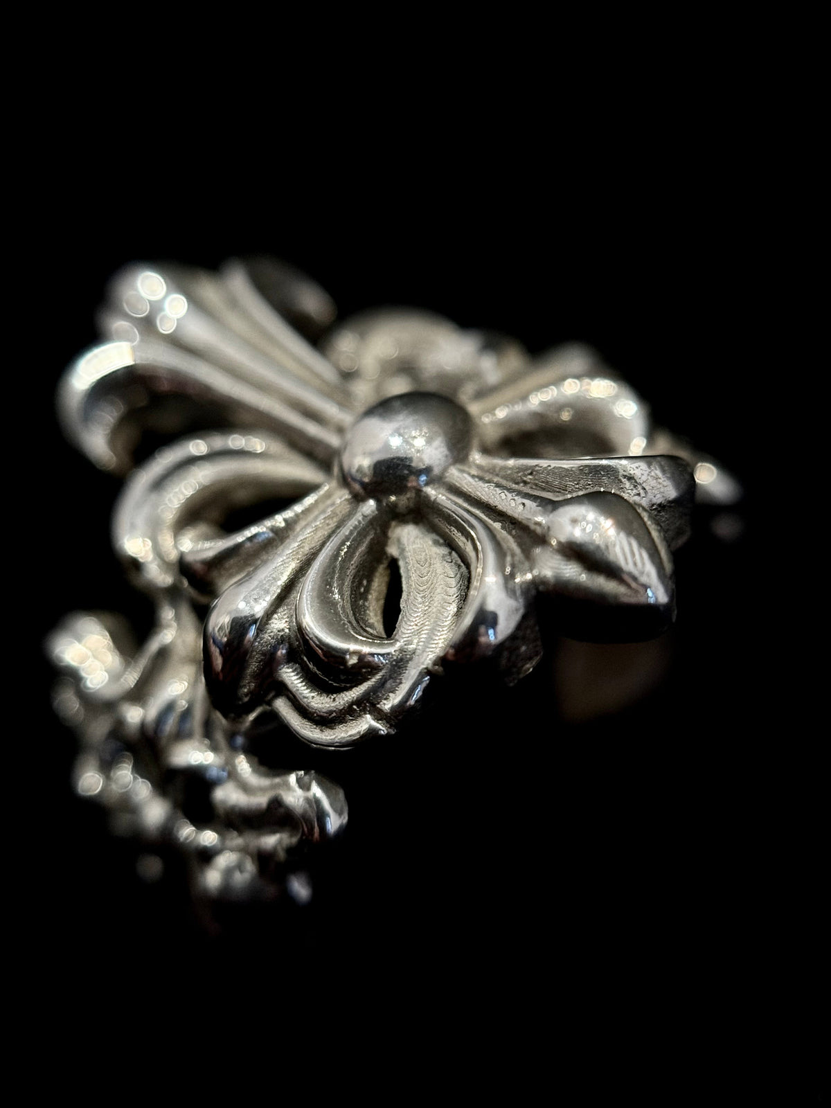 Sterling silver Fleur-de-Lis cross ring · Lukali & Co