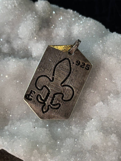 Fleur-de-Lis Emblem Pendant – Sterling Silver